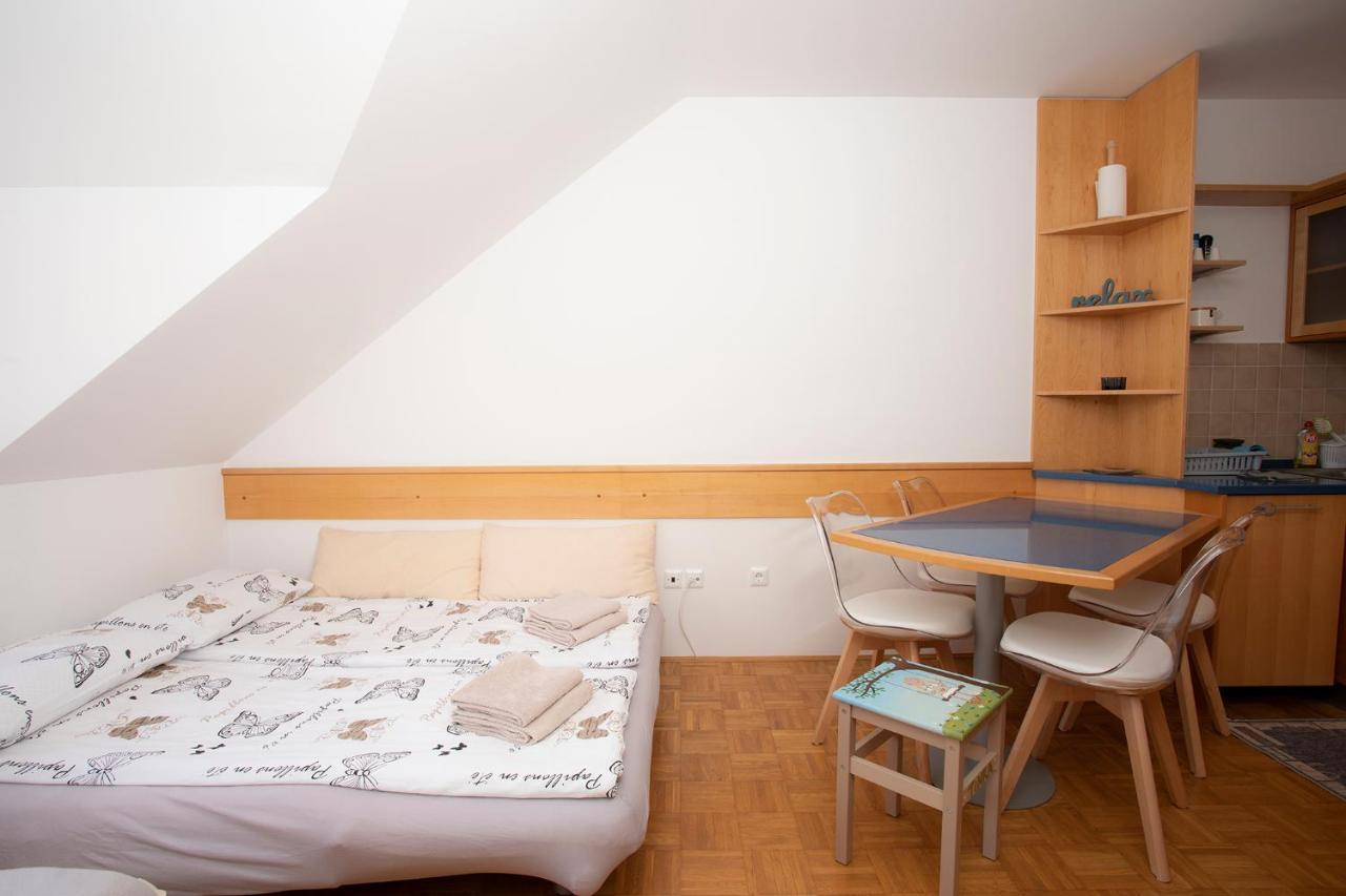 Apartment Tinka ครานสกา โกรา ภายนอก รูปภาพ